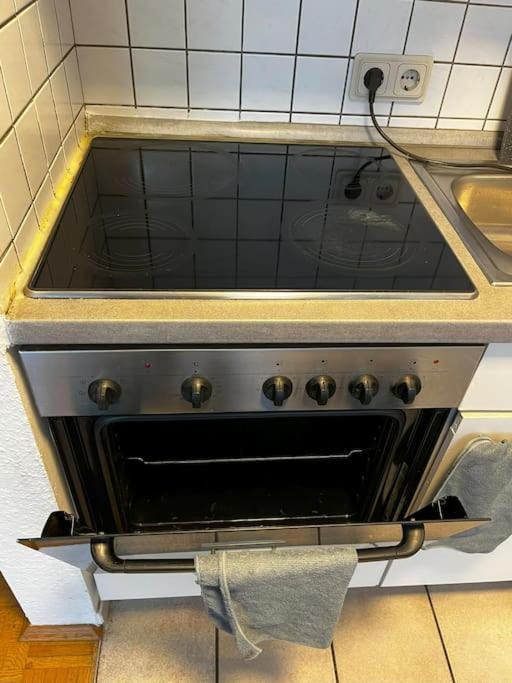 Appartement Aparment In Popular Neighborhood *
